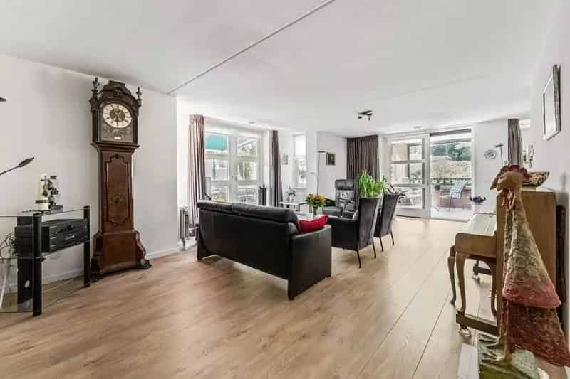 Ruim Appartement te Ede met 3 Slaapkamers en Groot Terras