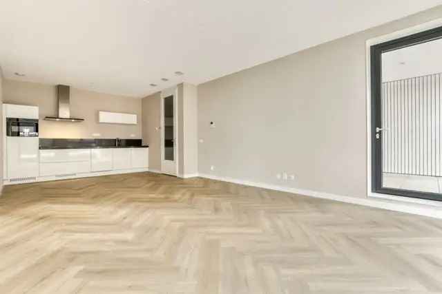 3 Kamer Appartement Hoofddorp 75m2 te Huur