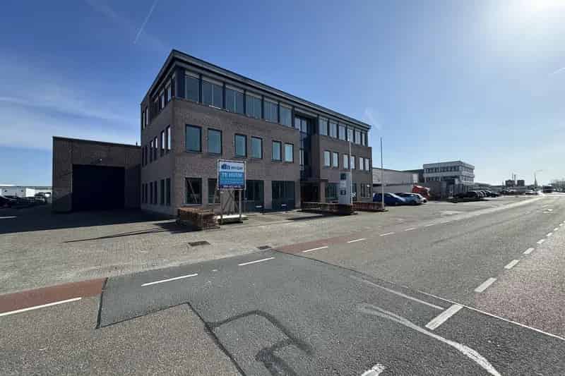 Kantoorruimte te huur Nijkerk A28  957m2
