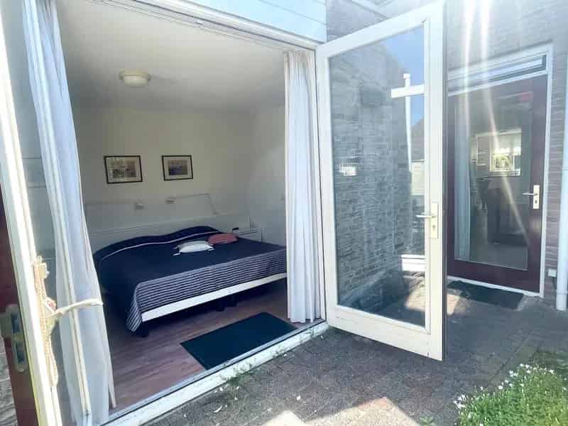Huis te koop Pijnacker: Ruime 3 Slaapkamers 2 Badkamers Tuin Balkon