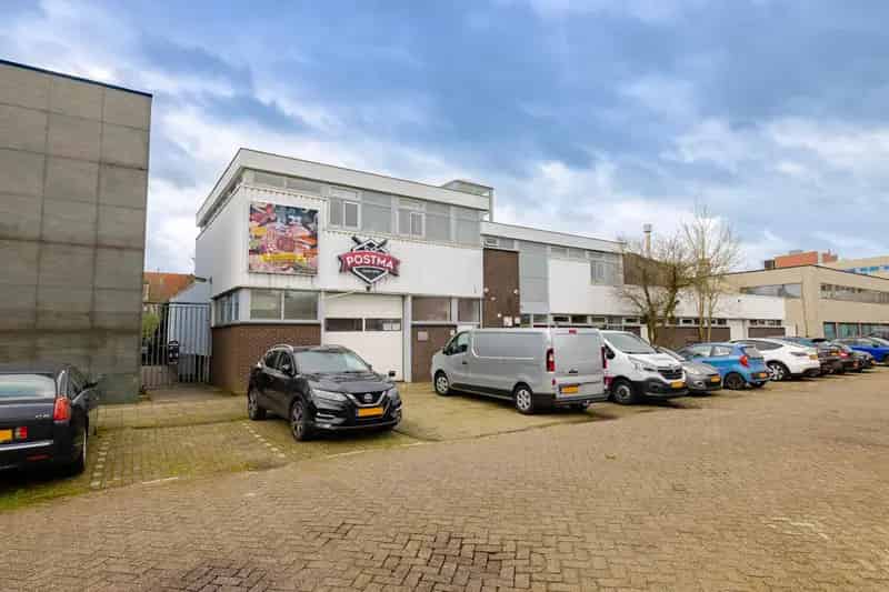 Bedrijfshal Haarlem 663m² te huur