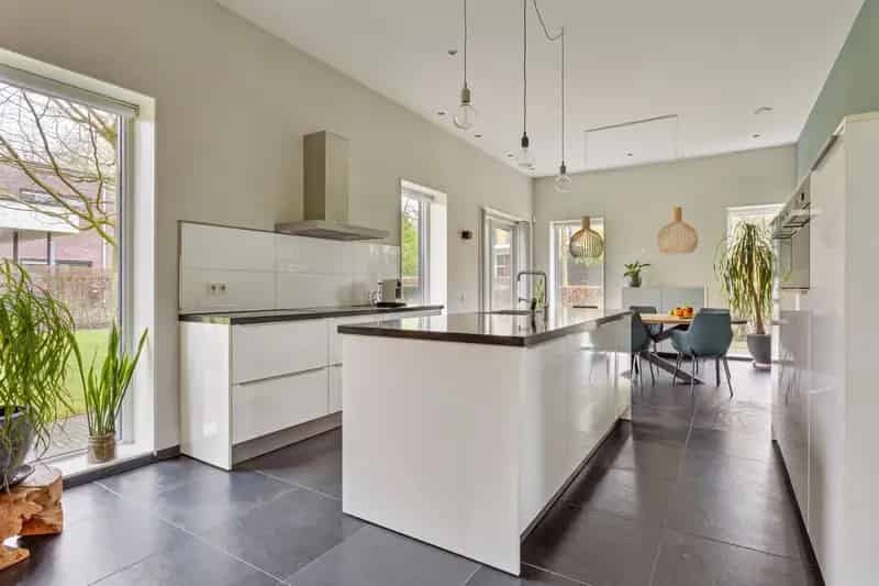 Vrijstaande Villa te Koop in Ugchelen: Energieneutraal en Luxe