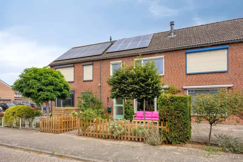 Ruime Tussenwoning Bemmel 4 Slaapkamers Tuin