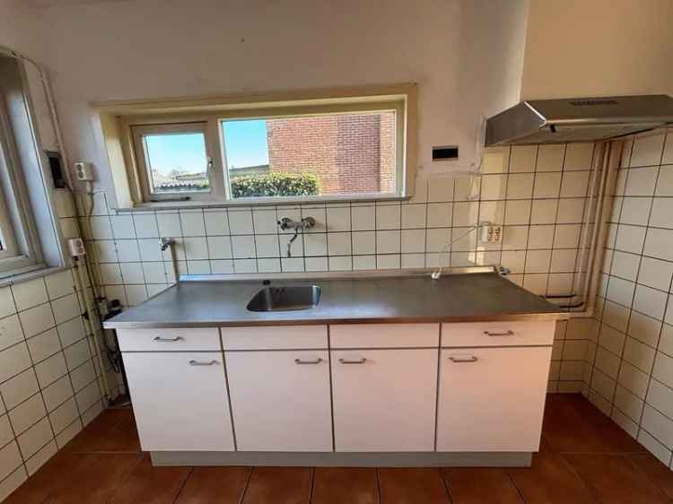 Huis Te Koop , 10, Gerrit van der Sluijsstraat, Sint Maartensvlotbrug, Noord-Holland