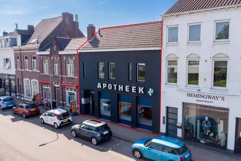 Commerciële Ruimte Maastricht 360m² Eigen Parkeerplaatsen