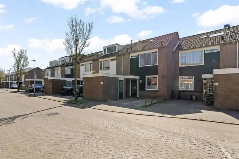 Tolhoren 31 Comfortabel gezinsleven met vrij uitzicht