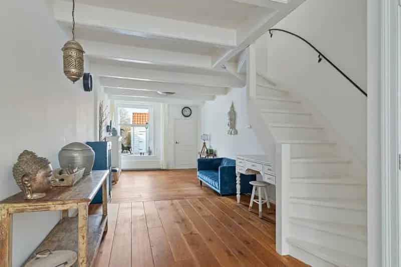 Herenhuis te koop Brielle 4 slaapkamers moderne keuken