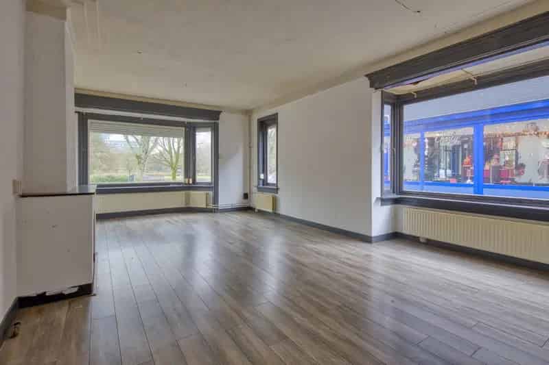 Huis te koop Apeldoorn: 30er jaren woning te renoveren