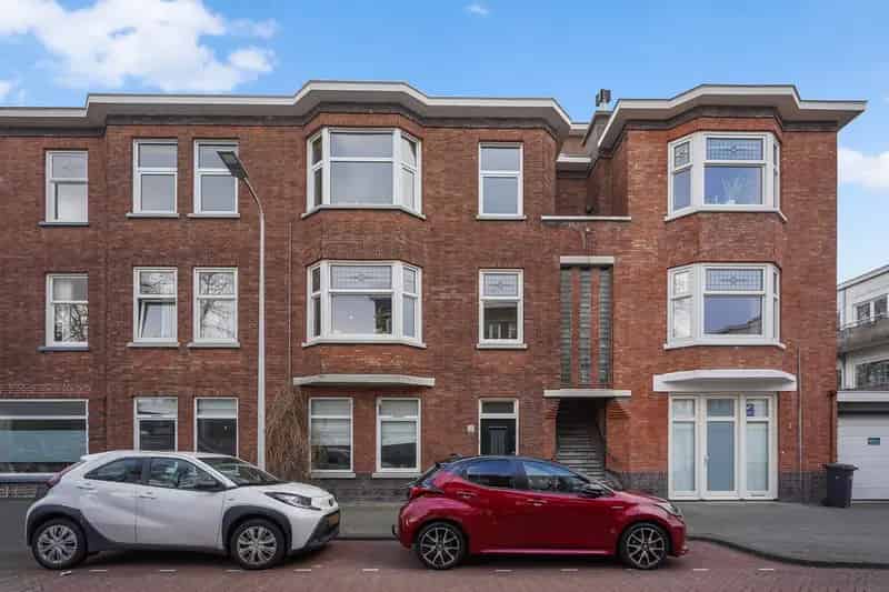 Ruim 4 Kamer Appartement Bezuidenhout 97m2 3 Slaapkamers 2 Balkons