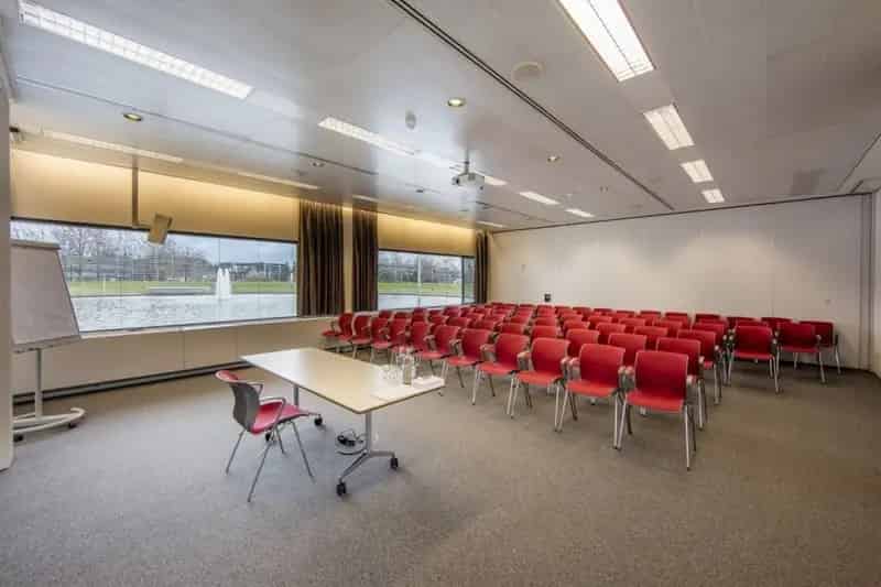 Business World Lounge Eindhoven Regus Kantoorruimte