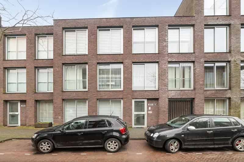 5 Slaapkamers Eengezinswoning Haagse Markt Parkeerplaats
