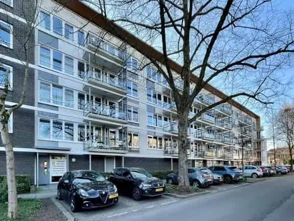 3-Kamer Appartement te Huur nabij Park Sonswijck