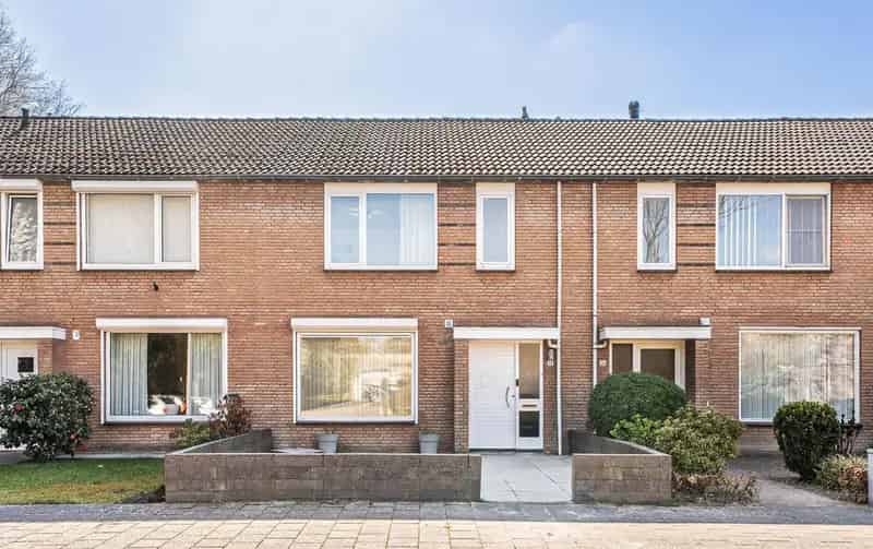 Ruime Familiewoning 4 slaapkamers 2 badkamers Sauna Tilburg