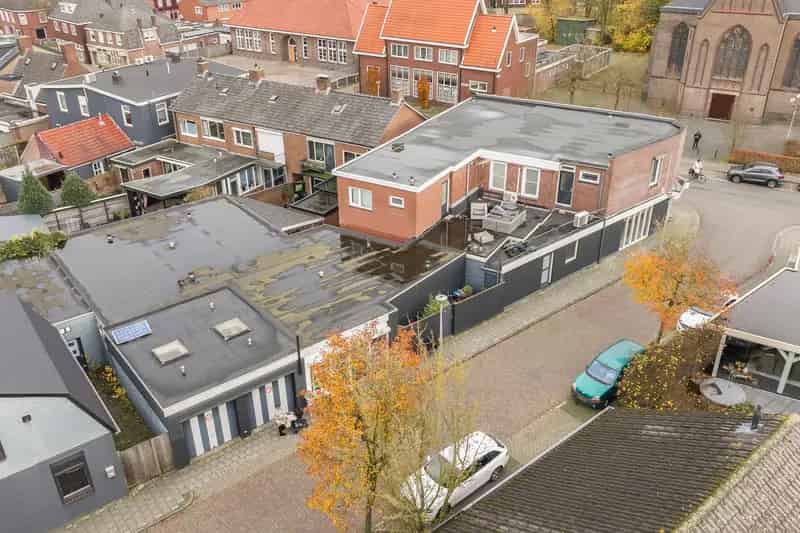 Belegging Enschede: Winkels en Bovenwoning te Koop