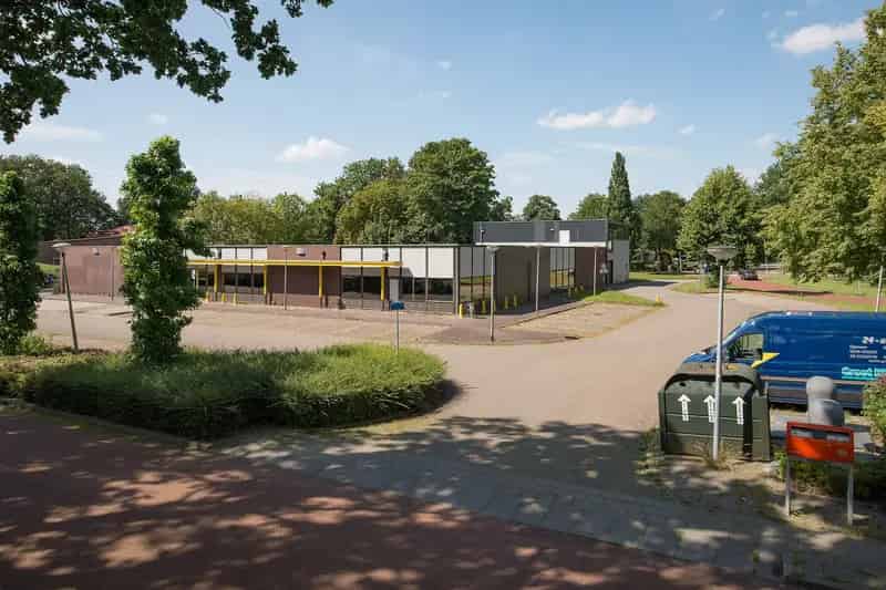 Winkelpand te huur Leek 1985m2