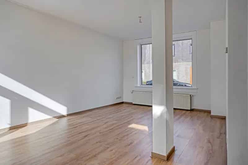 Gerenoveerde Twee Onder Een Kapwoning Hulst