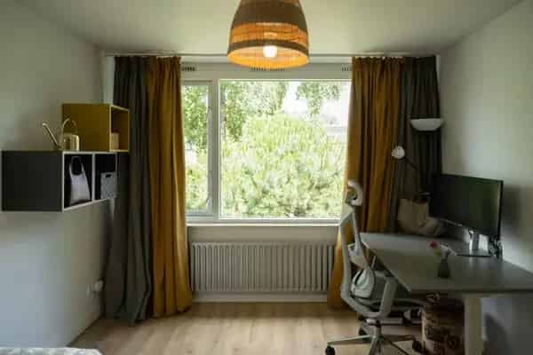 Te Huur: Ruime Familiewoning Rotterdam 4 slaapkamers Grote Tuin