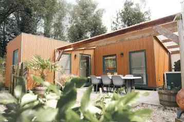 Tiny House 2 Personen Te Koop - Geisoleerd - Inclusief Overkapping
