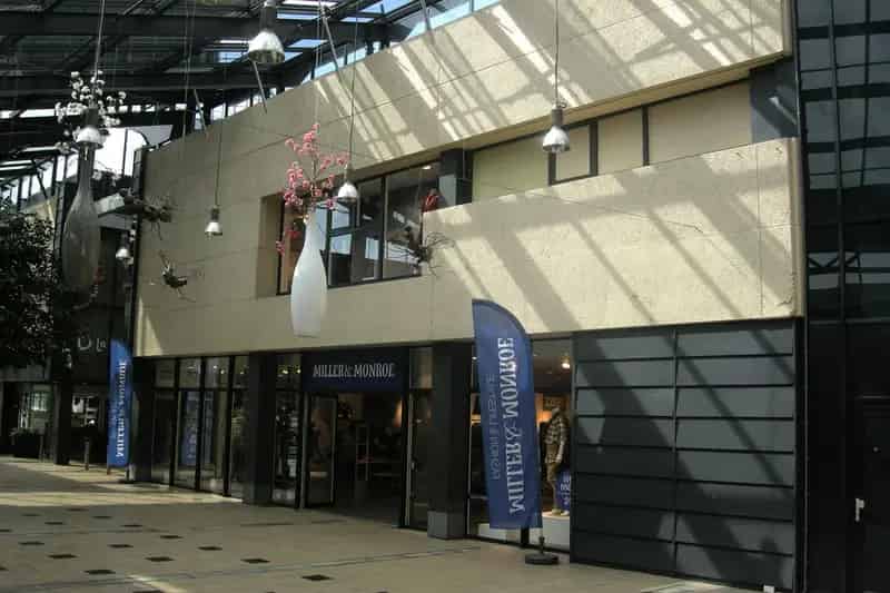 Winkelruimte te Huur Emmen 970m² Winkelcentrum De Weiert