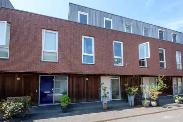 Huis Iseoplantsoen in Amsterdam