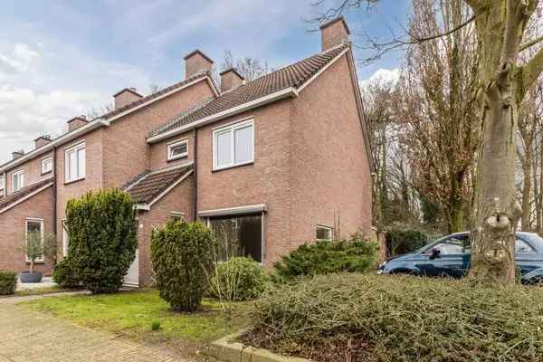 Ruime Eindwoning 4 slaapkamers Grote Tuin Garage