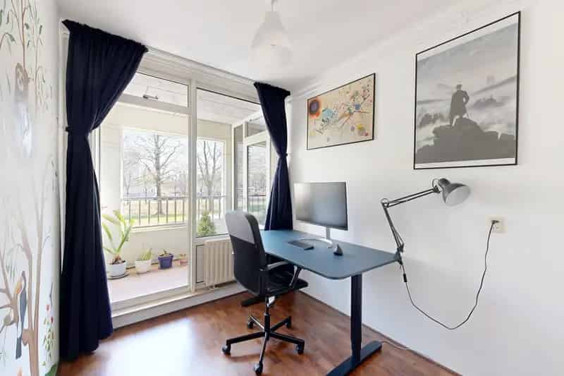 Amsterdam Venserpolder appartement 3 slaapkamers nabij metro en winkels