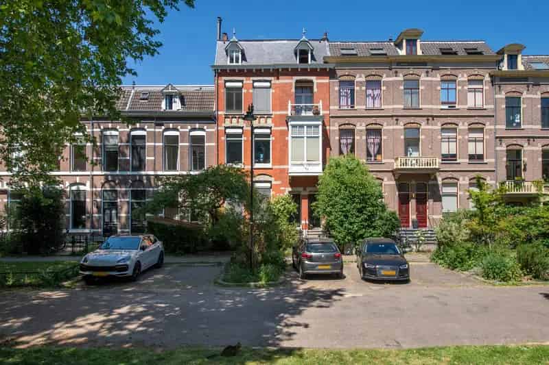 Rijksmonument Arnhem 5 woonlagen 212m2 grote tuin