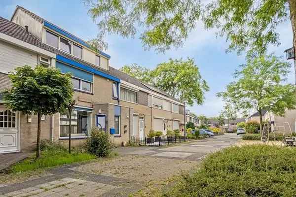 Tussenwoning Te Koop in 35, Poolster, Oosterhout, Noord-Brabant