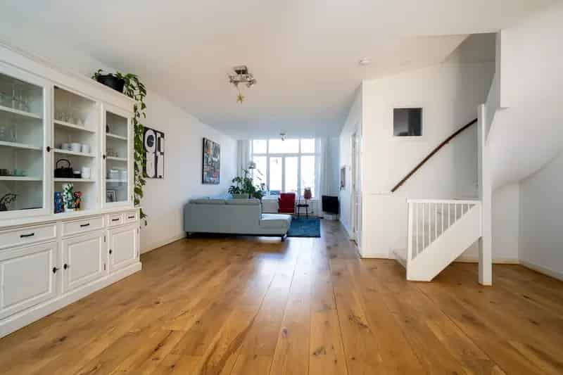 5-kamer Dubbelbenedenhuis Ruime Tuin Energielabel B