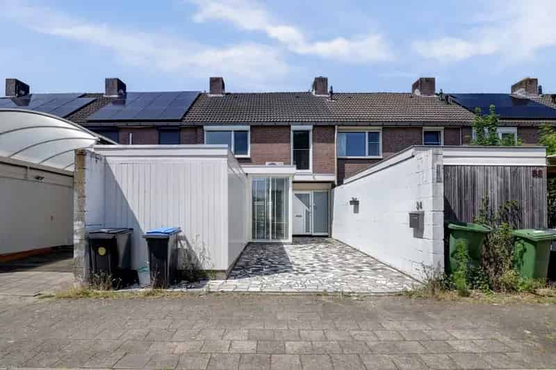 Moderne 5 Slaapkamers Tussenwoning Arnhem