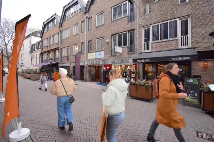 Winkel Utrecht | Zoek winkels te huur: Achter Clarenburg 41 3511 JH Utrecht [funda in business]