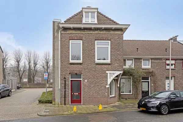 Halfvrijstaande woning te Heerlen 3 slaapkamers