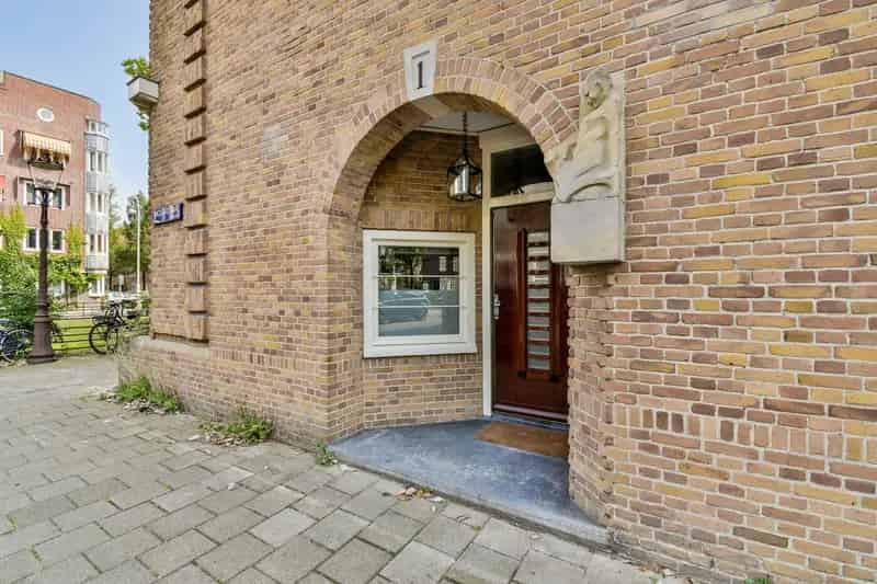 Herenhuis Amsterdam Zuid 5 slaapkamers 2 badkamers Lift Dakterras