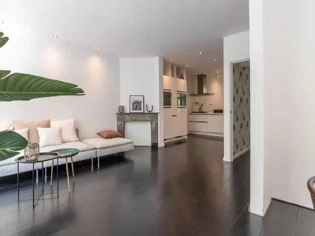 Modern Tweekamerappartement Amsterdam Zuid