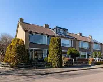 Te huur in Kievitlaan, Maartensdijk met 4 slaapkamer(s)