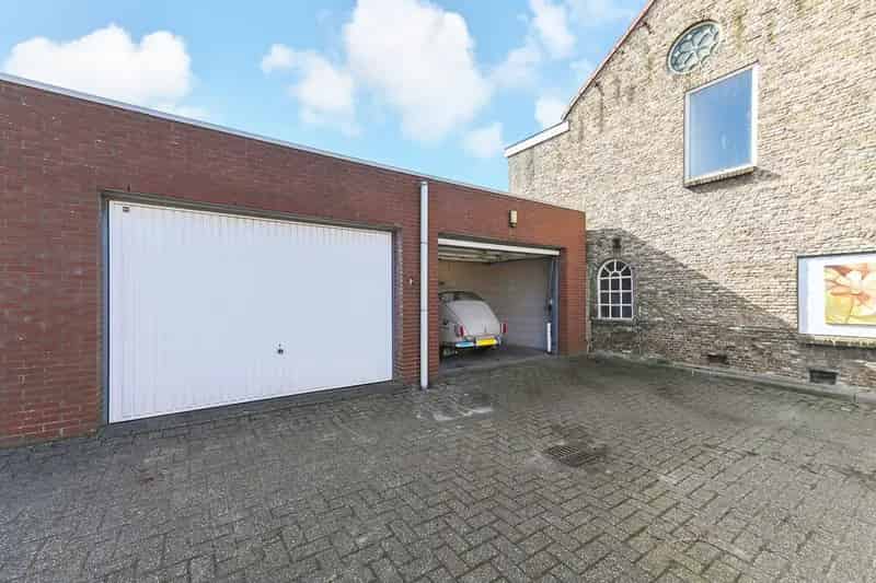 Gelijkvloerse woning Pijnacker: 4 slaapkamers, 2 badkamers, garage
