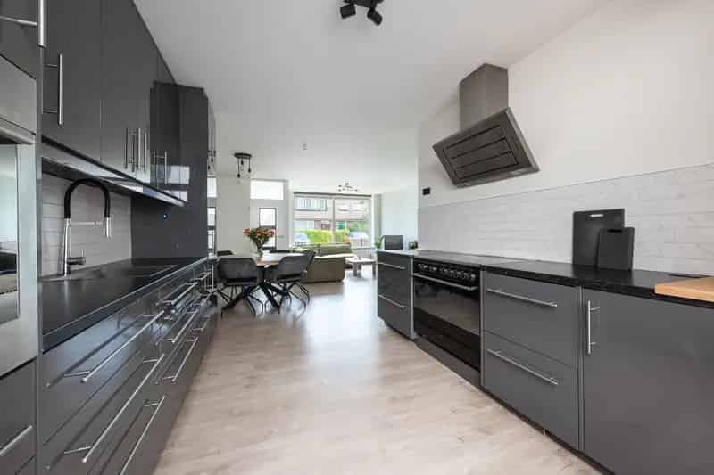 Instapklare Familiewoning 4 slaapkamers Lelystad