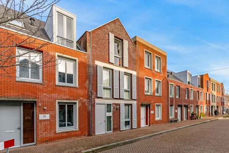 Ruime Moderne Tussenwoning Nieuw Rijngeest 4 slaapkamers