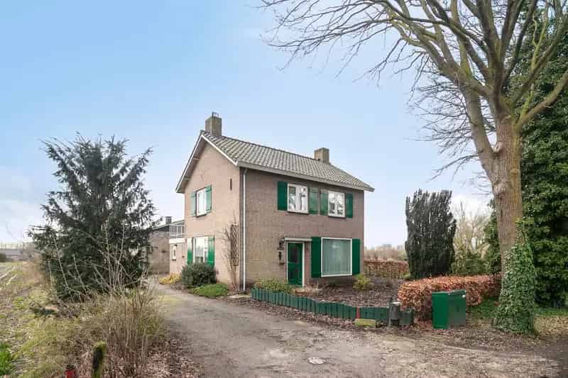 Vrijstaande woning Heeswijk Dinther Ruim perceel Veel mogelijkheden