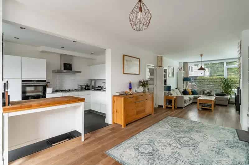 Huis te koop Buitenveldert 5 slaapkamers 2 badkamers grote tuin