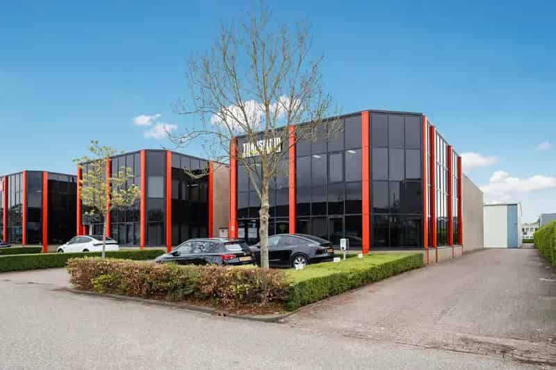 Bedrijfsruimte te huur Houten 672m²