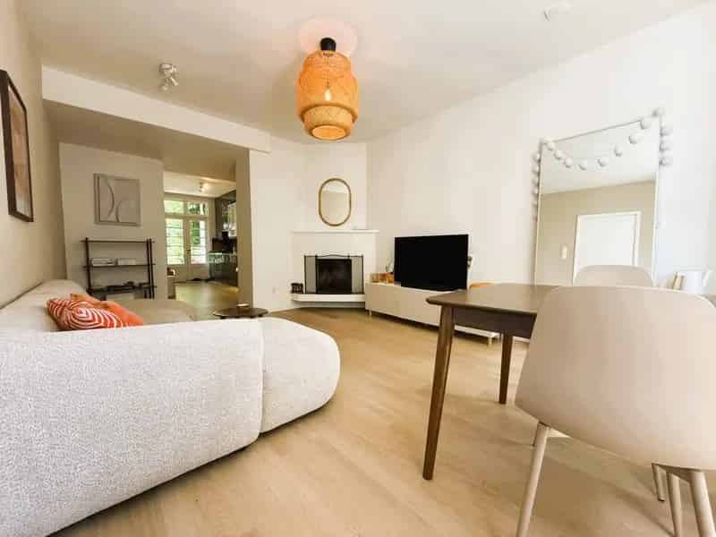 Appartement te huur Amsterdam West  2 kamer tuin