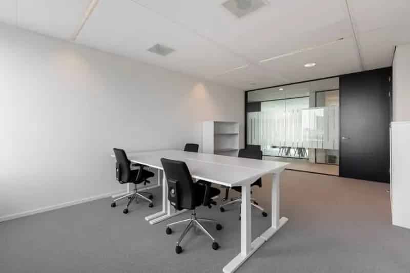 Privékantoor voor 4 Personen: Flexibel Werken in een Professionele Omgeving