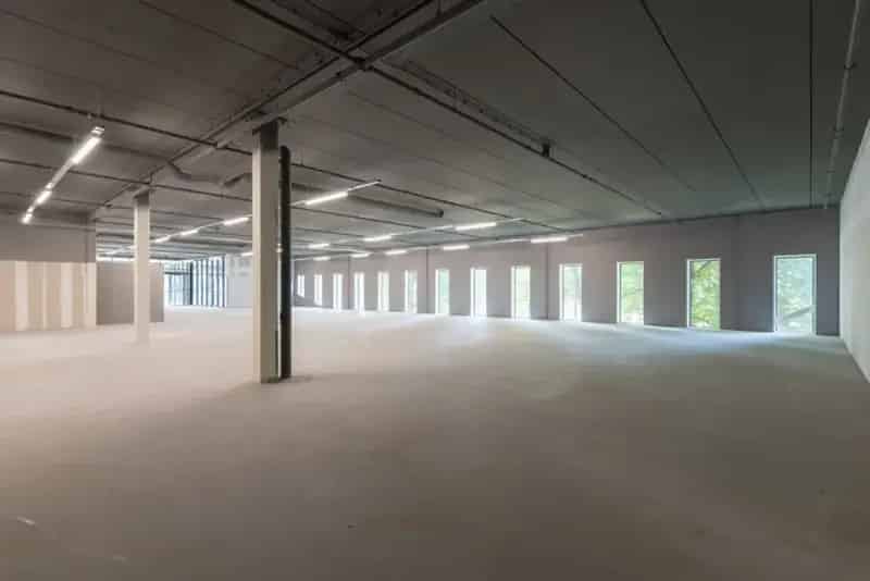 Commerciële Ruimte 5727 m² Doetinchem - Winkel Showroom