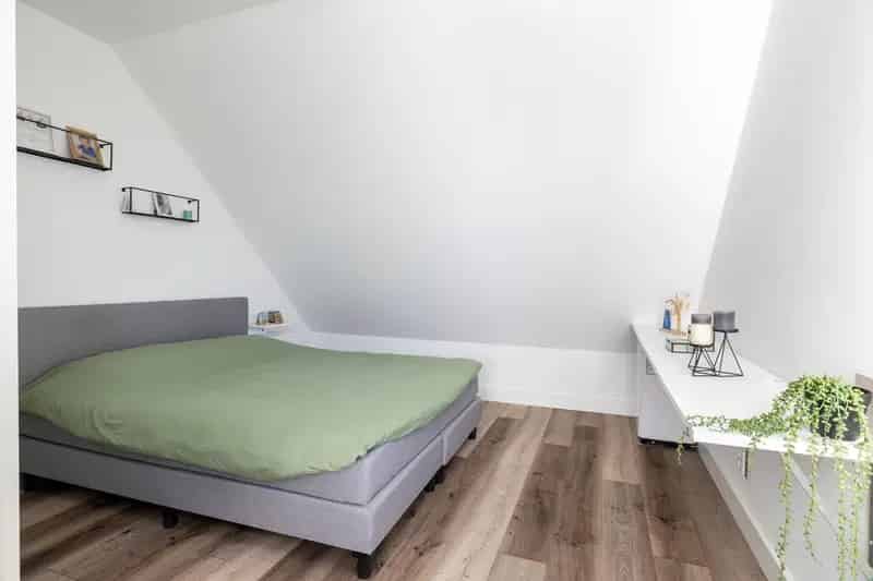 2-Kamer Maisonnette met Dakterras Nabij Centrum