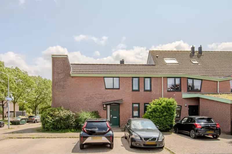 3 Slaapkamers 2 Badkamers Eindwoning Toolenburg Hoofddorp