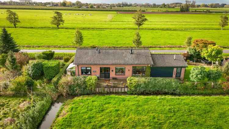 Semibungalow te Kedichem met 3 slaapkamers en grote tuin