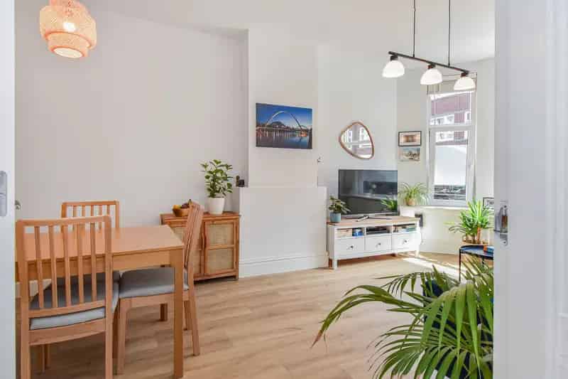 Appartement te koop Bezuidenhout 3 slaapkamers tuin