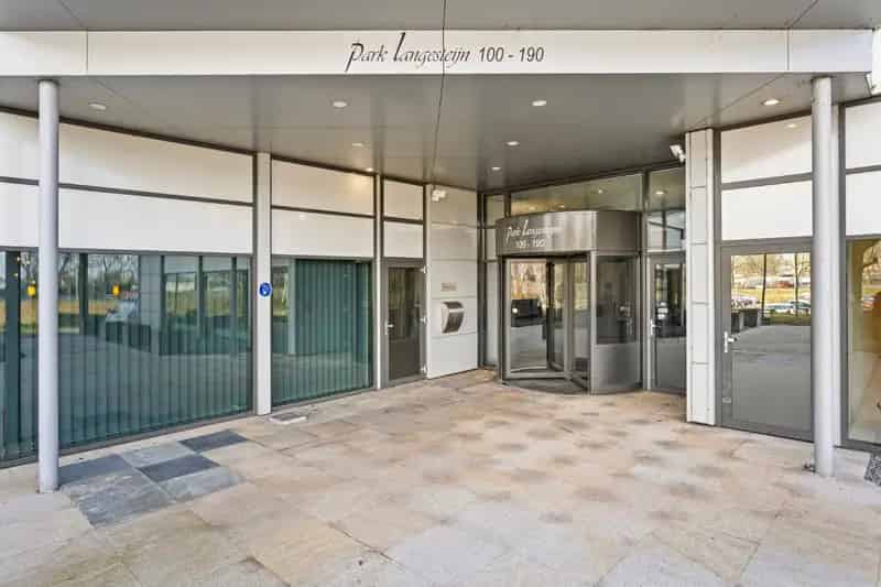 Kantoorruimte te huur Hendrik-Ido-Ambacht A16 279m2
