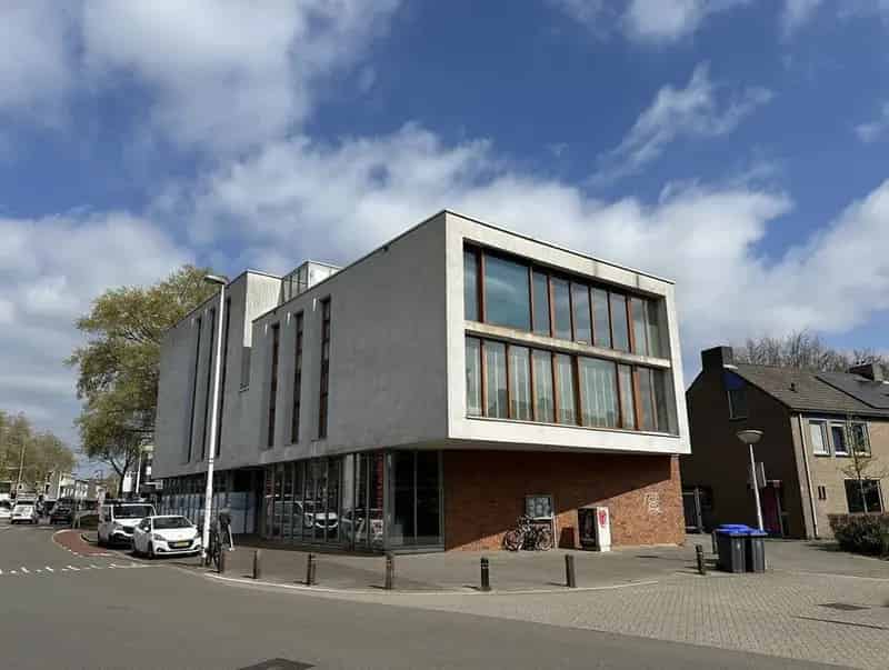 Ruim Appartement Eindhoven 3 slaapkamers Balkon 12m2 Parkeerplaats